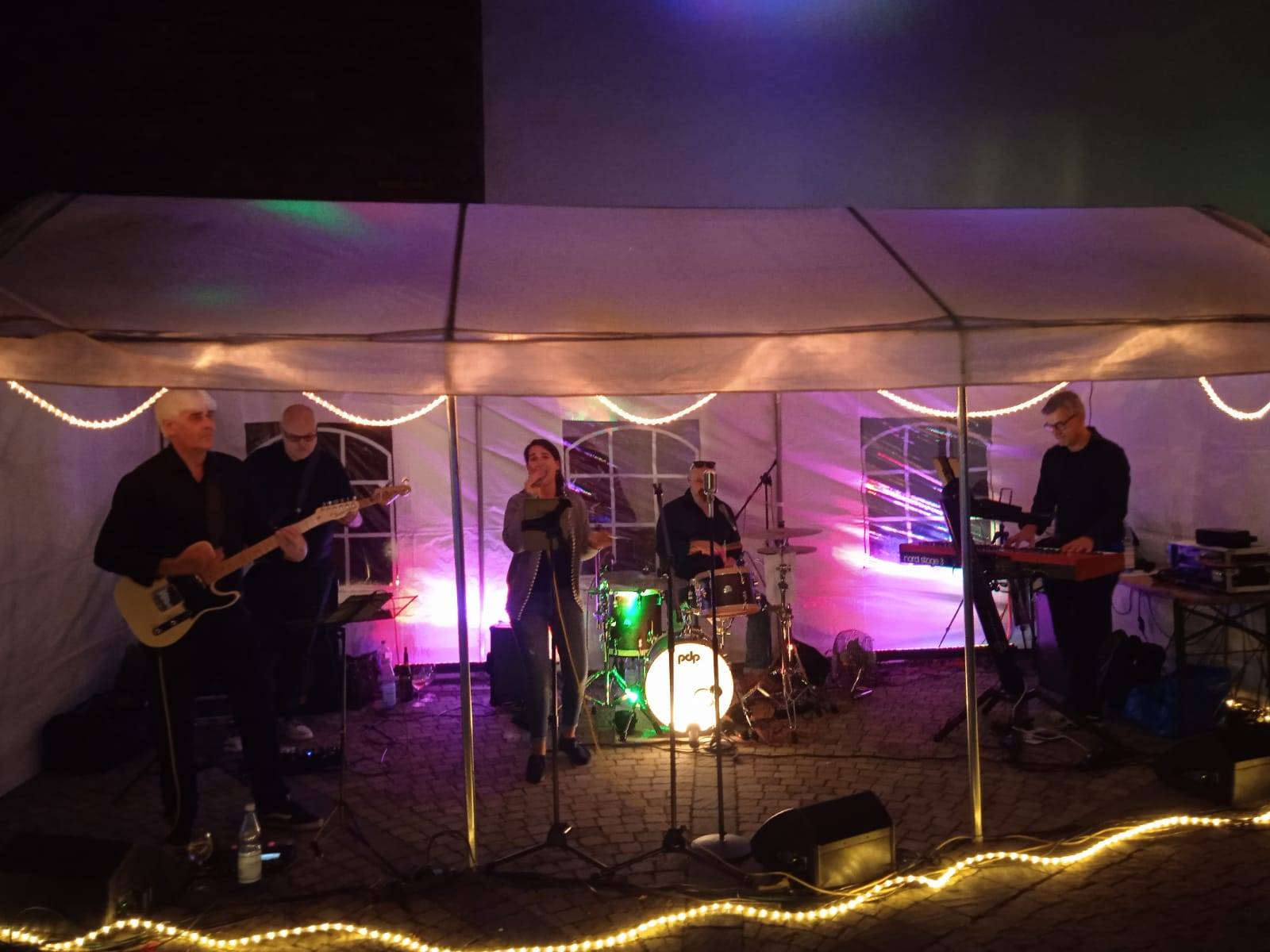 Lighthouse Club Band - www.LighthouseClubBand.com