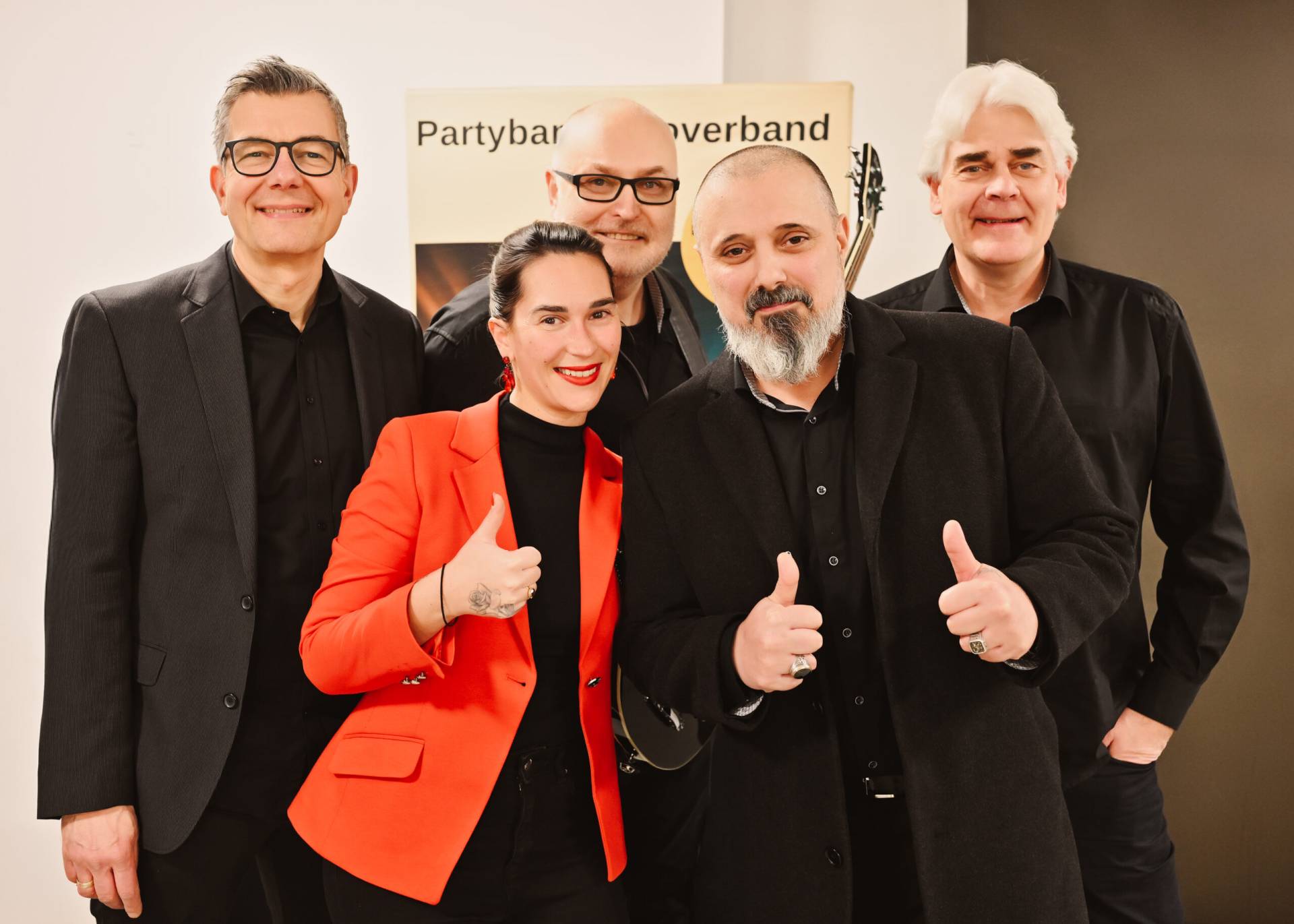 Lighthouse Club Band - www.LighthouseClubBand.com